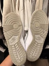 Size 9M Nike SB Dunk Low Pro OG QS Supreme /Metallic Very Clean 2