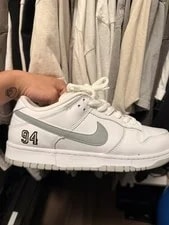 Size 9M Nike SB Dunk Low Pro OG QS Supreme /Metallic Very Clean 3