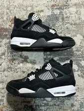 Air Jordan — Air Jordan 4 Retro FQ8138-001 — Sneaker — resale