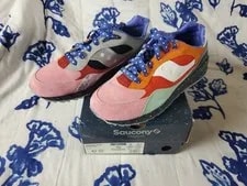 Saucony — Saucony 6000 'Space Fight' Limited Size 9 - New in Box — Sneaker — resale
