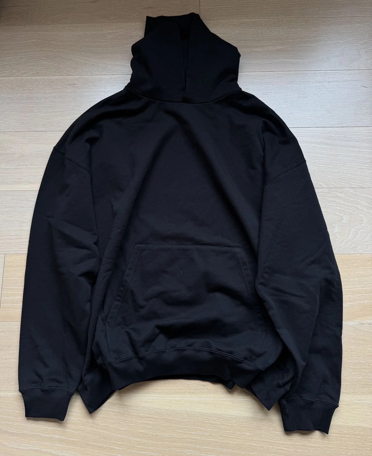 Balenciaga — Balenciaga Hoodie With Back Logo — streetwear — resale