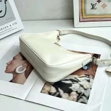 Authentic Prada Re‑Edition 2005 Hobo 3