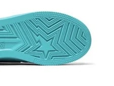 A Bathing Ape Bapesta (Tiffany Blue) Is Size 13 With Box 4