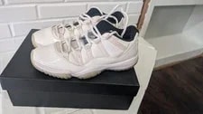 Air Jordan — Air Jordan 11 Retro Low Legend — Sneaker — resale