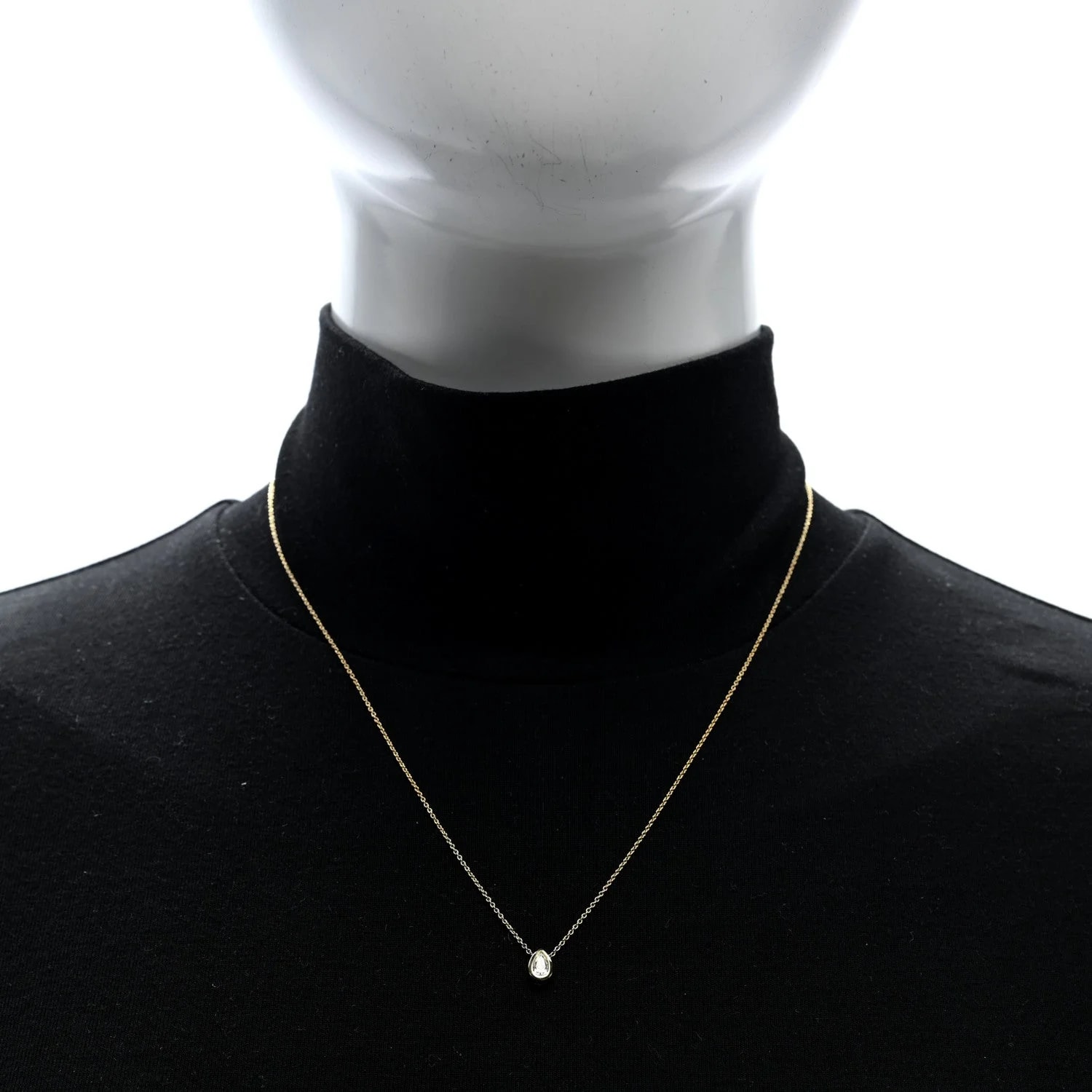 18K Yellow Gold .19ct Pear Cut 2