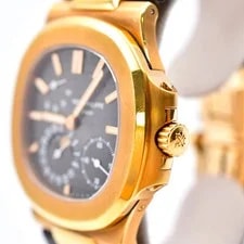Patek Philippe Nautilus 40mm Rose Gold Ref 5712R-001 4