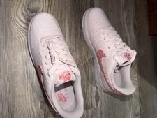 Nike Air Force 1 Low Top Lace-Up / With Swoosh 4