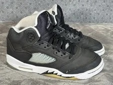 Air Jordan — Air Jordan 5 Moonlight Size 5.5Y GS 2021 (440888-011) — Sneaker — resale