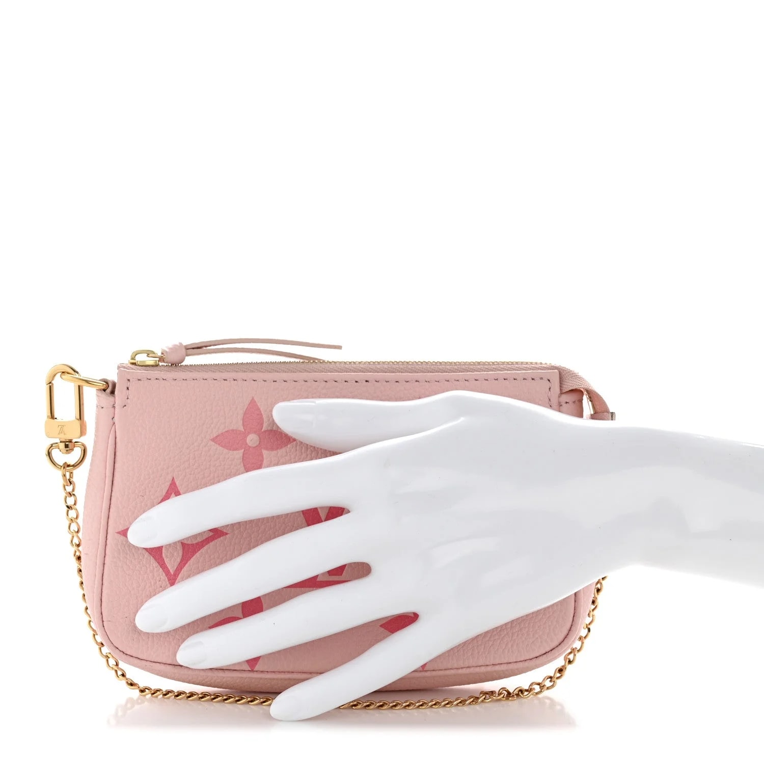 Giant By the Pool Pochette Bouton de 2