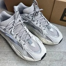 10.0US Yeezy Boost 700V2 3