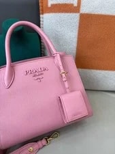 Prada 26x20 Cm 98% New 2