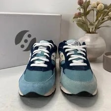 Saucony 6000 / S70441-33 9M Tried on 2