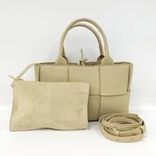 Bottega Veneta — Bottega Veneta Arco 709337 — Handbag — resale