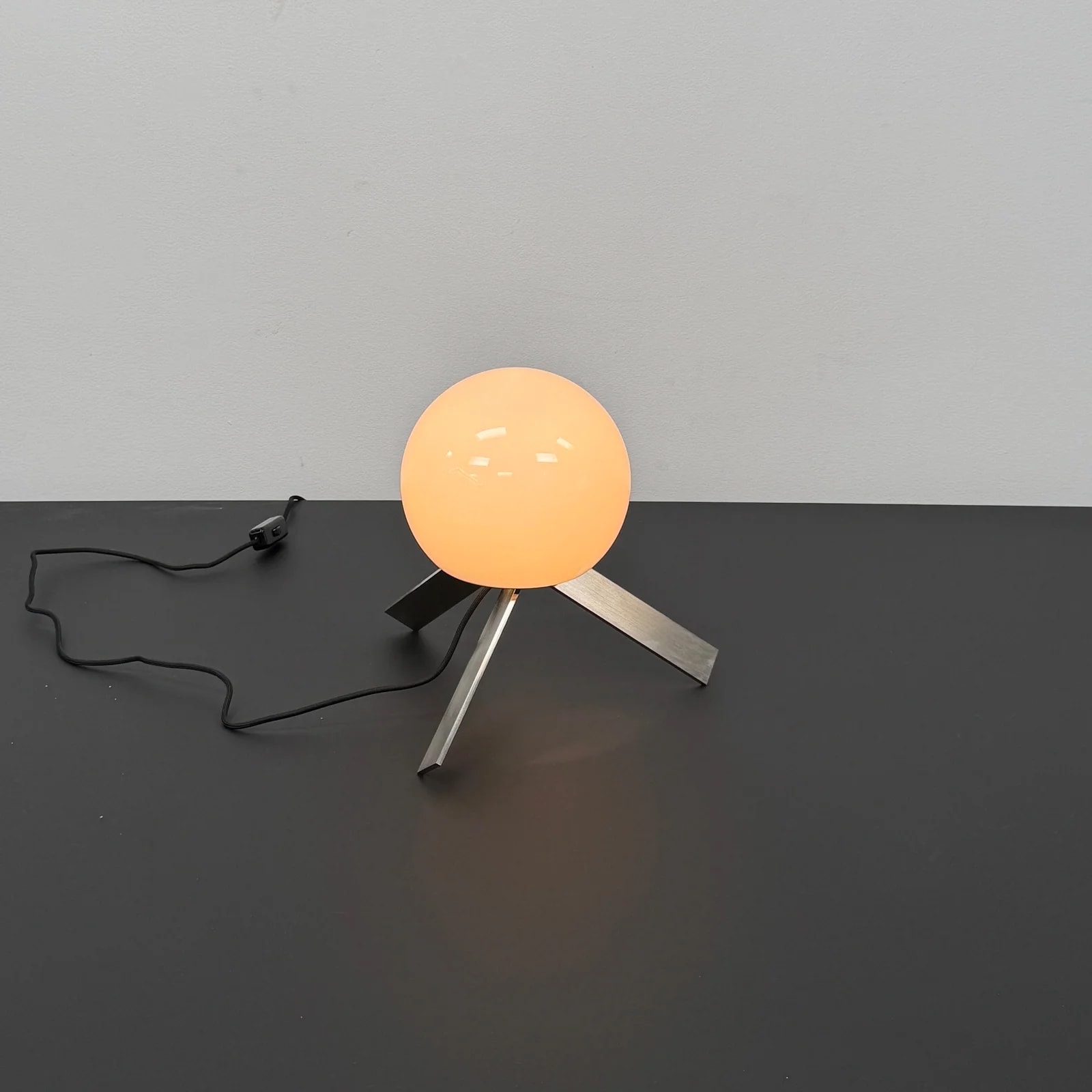 Michael Anastassiades To the Top Table Lamp 3