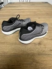 Size 9 Wide Saucony Hurricane 22 FitForm Running Shoes Race Ready Nwob 4