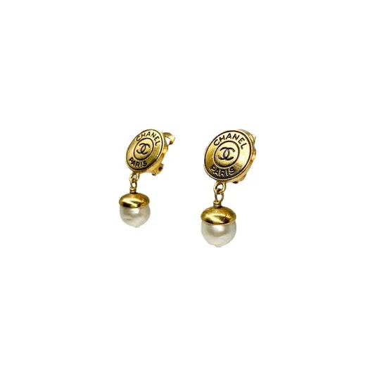 Chanel — Chanel Button Clip-On — Jewelry — resale