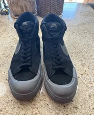 Nike SB — Goat Nike SB Blazer Mid XT ’s Skateboarding / Mid-Top M-13 — Sneaker — resale
