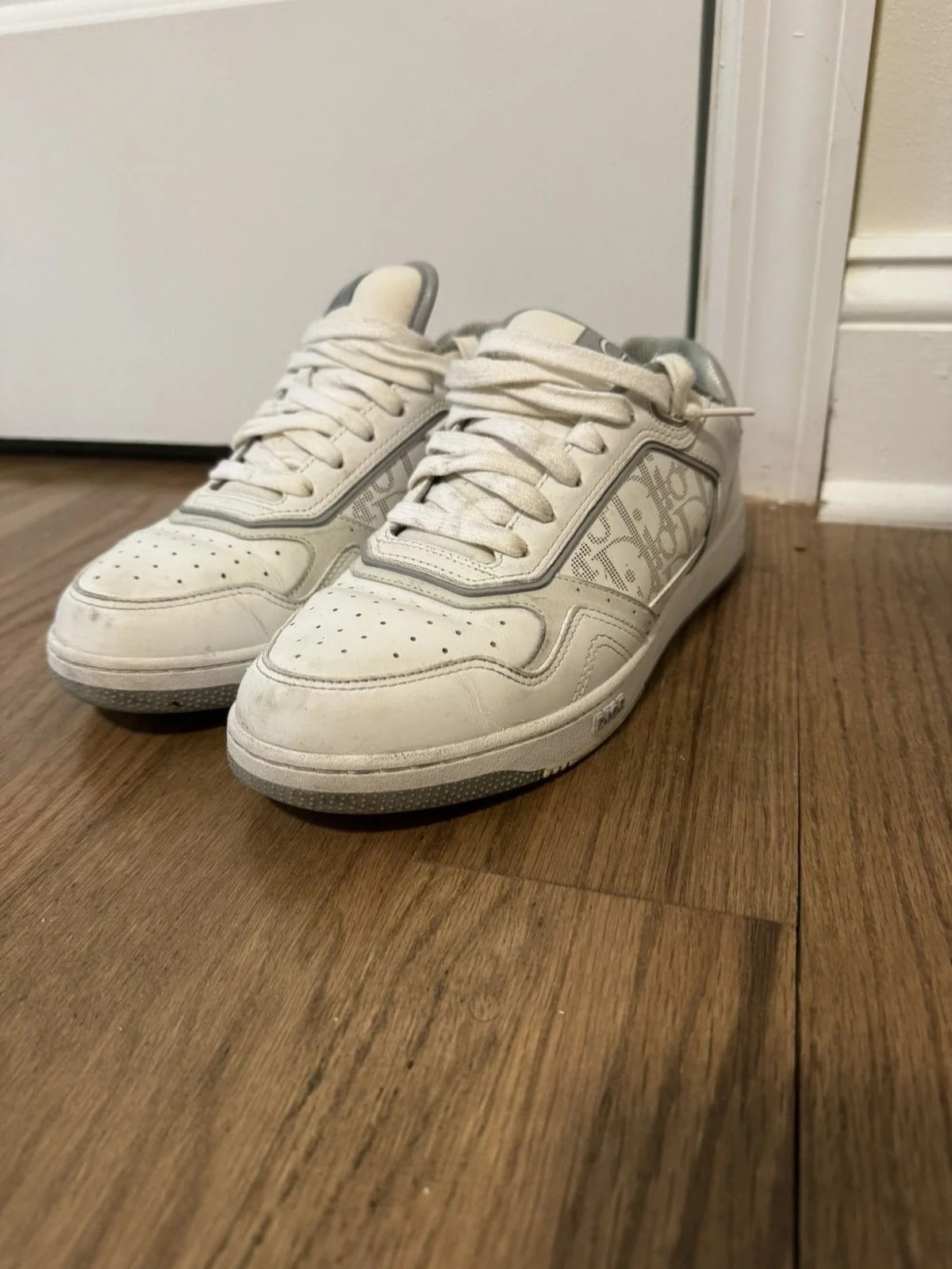 Dior — ’S B27 W/ EU40 — Sneaker — resale