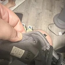 Yeezy 700 ’s Low Top Lace Up 4