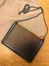 Bottega Veneta — Bottega Veneta Ve Highlights Chain — Handbag — resale