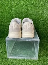 Yeezy Boost 700 Analog EG7596 Size 10 's Shoe's Clean 4