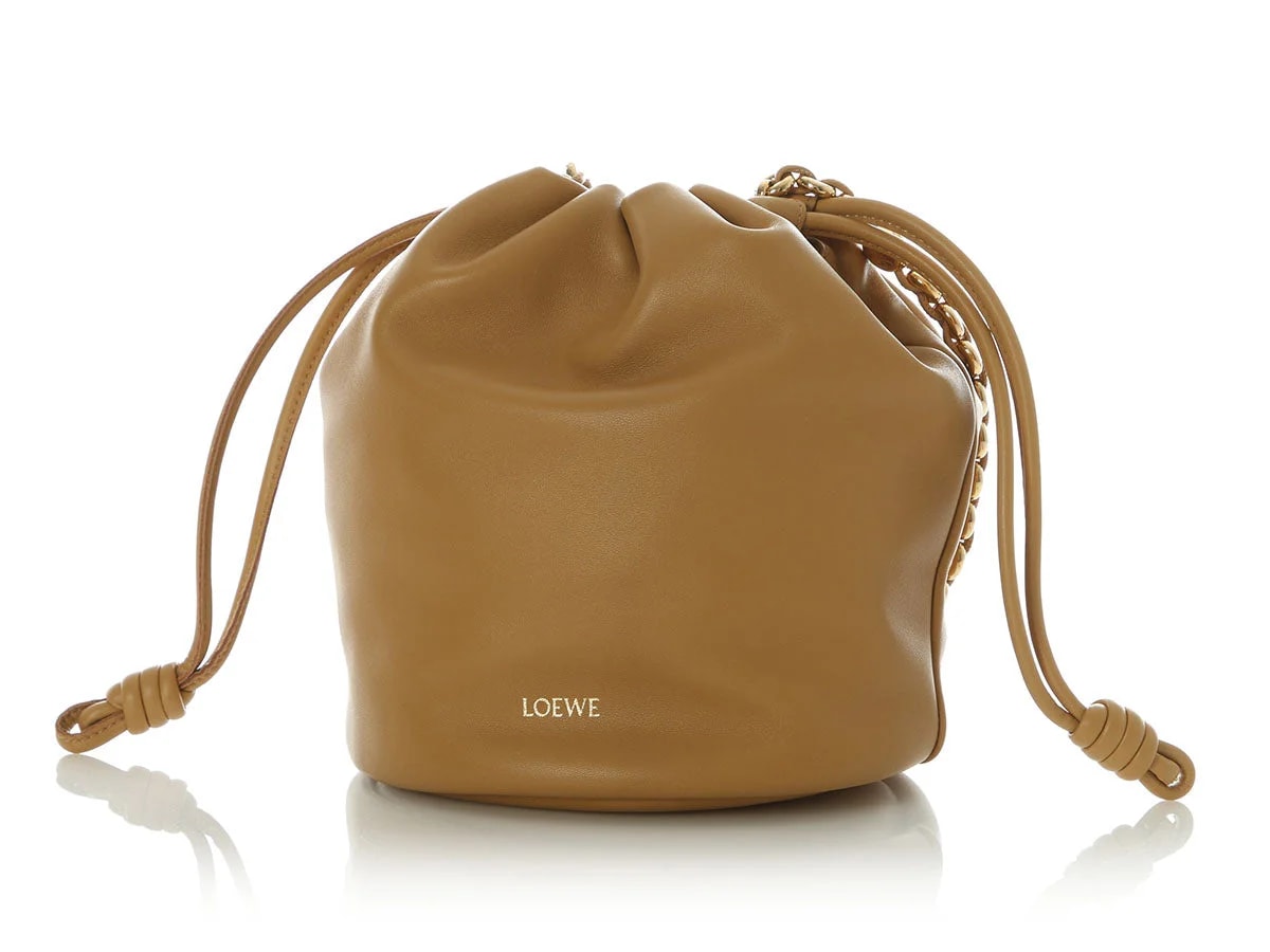 Loewe Medium Sahara Flamenco Bucket 2