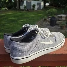 Nike SB Colorway - Low Top Skateboard Shoes 2