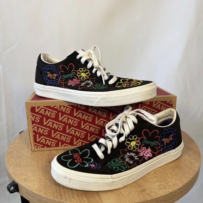 Vans — Vans Cultivate Care Old Skool 9.5M — Sneaker — resale