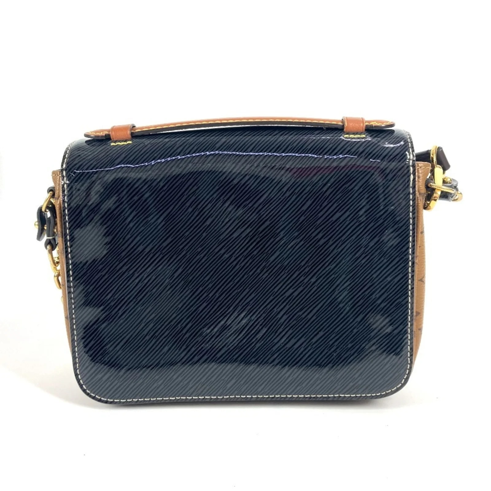 Louis Vuitton Reverse Reverse Pochette 2