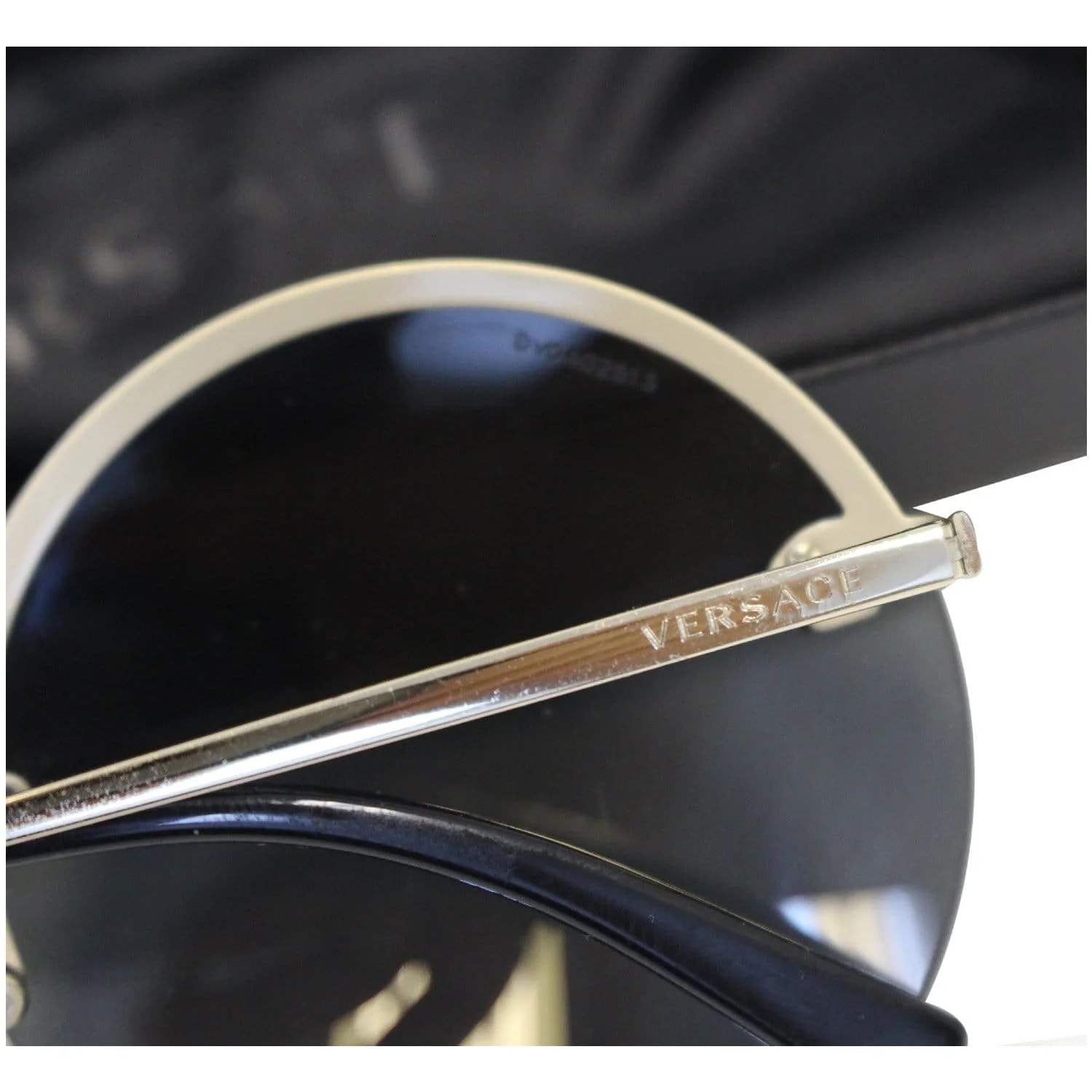 Versace Round Sunglasses / 2176 3