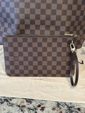 Louis Vuitton — Authentic Louis Vuitton Neverfull Mm/gm Pochette Wristlet — Handbag — resale