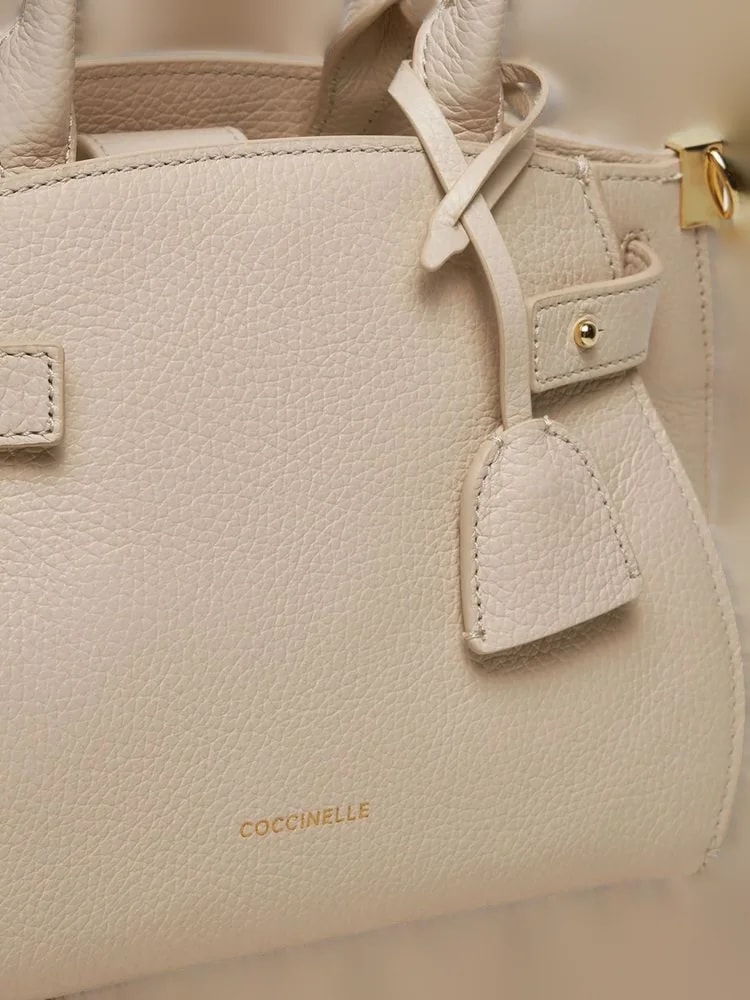 Coccinelle Kliche — Cow 2