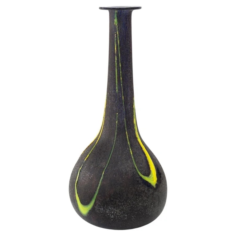 Murano — Glass Vase By Murano Italy Around 1970s — decorative_object — resale