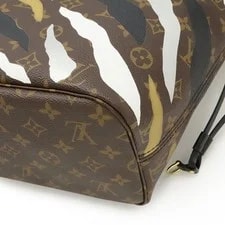Louis Vuitton Neverfull League of Legends Collaboration Sho 3