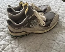 New Balance 2002R ’s / Low Top Lace-Up Athletic 4