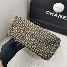 Fendi Mamma Baguette Large SHW 2