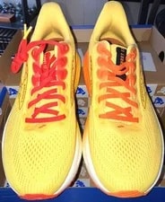 Brooks X RunDisney Ghost 17 Winnie the Pooh Size 8 Size 9.5 NEW 2