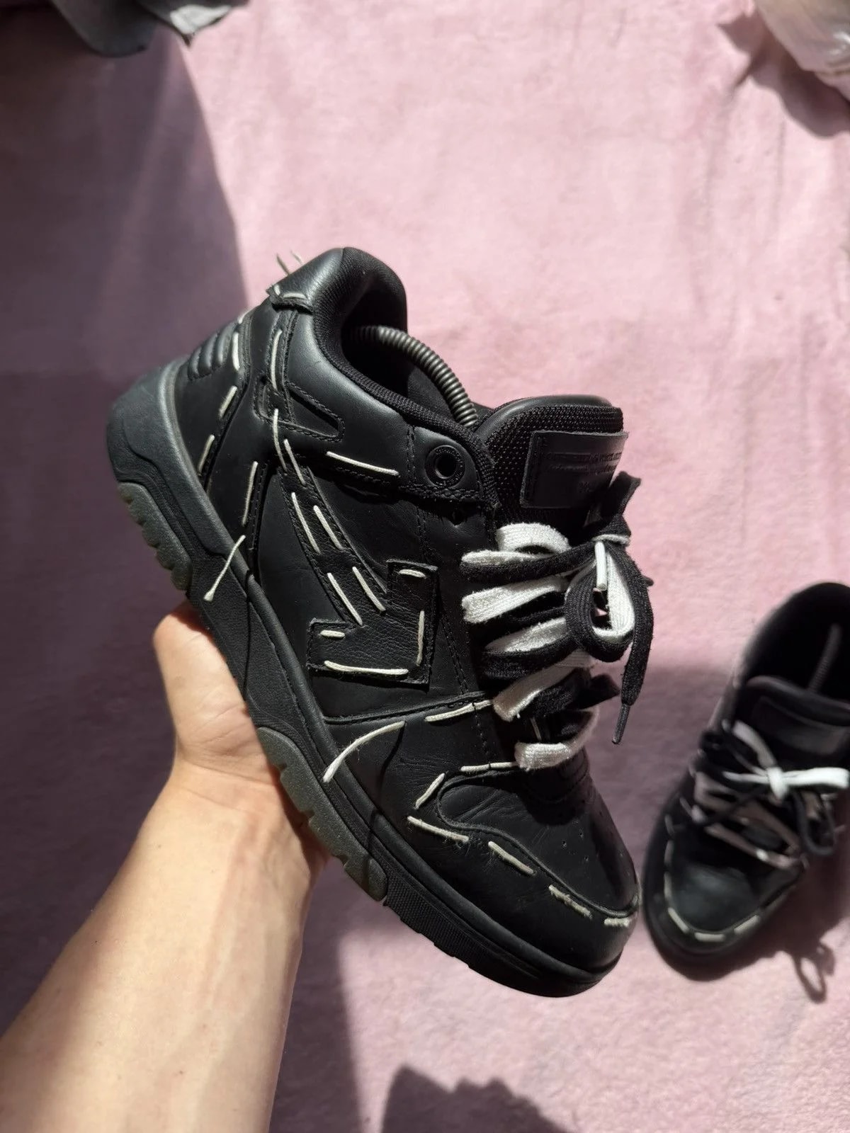 Off-White — Off-White Out of Office "Stitch" — Sneaker — resale