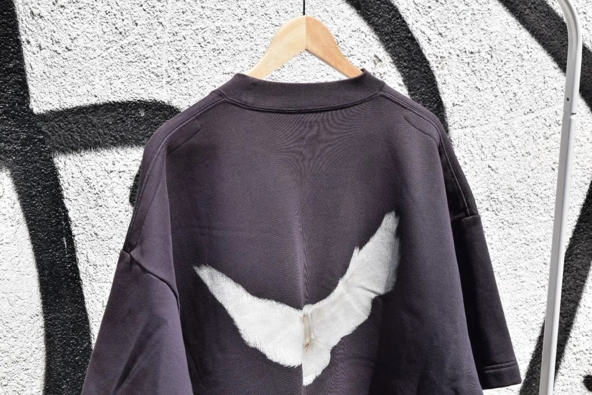 Yeezy — Yeezy Gap Engineered By Balenciaga Dove 3/4 Sweatshirt — streetwear — resale