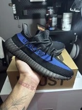 Yeezy — Size 7.5 - Yeezy Boost 350 V2 Dazzling — Sneaker — resale