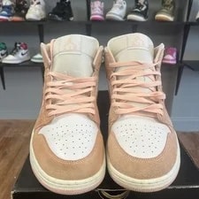 Air Jordan 1 SE Mid Legend 3