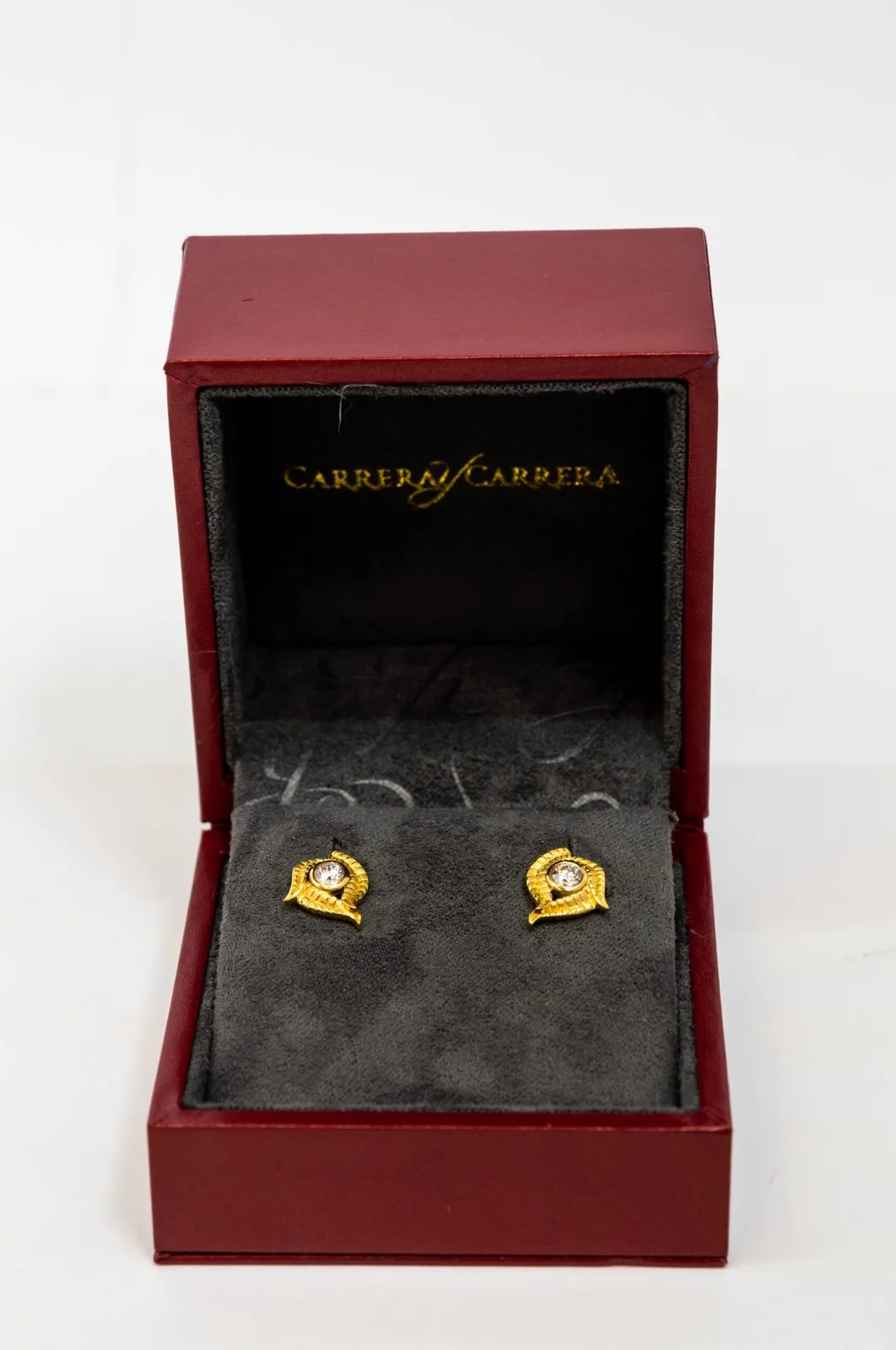 Carrera Y Carrera Garzas 18K Yellow Gold and Diamond Earring 2