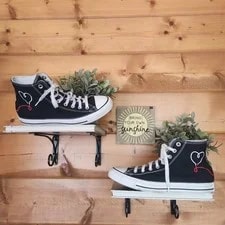 Converse — Converse Made With Love Heart High Top 171158F Embroidered Heart — Sneaker — resale