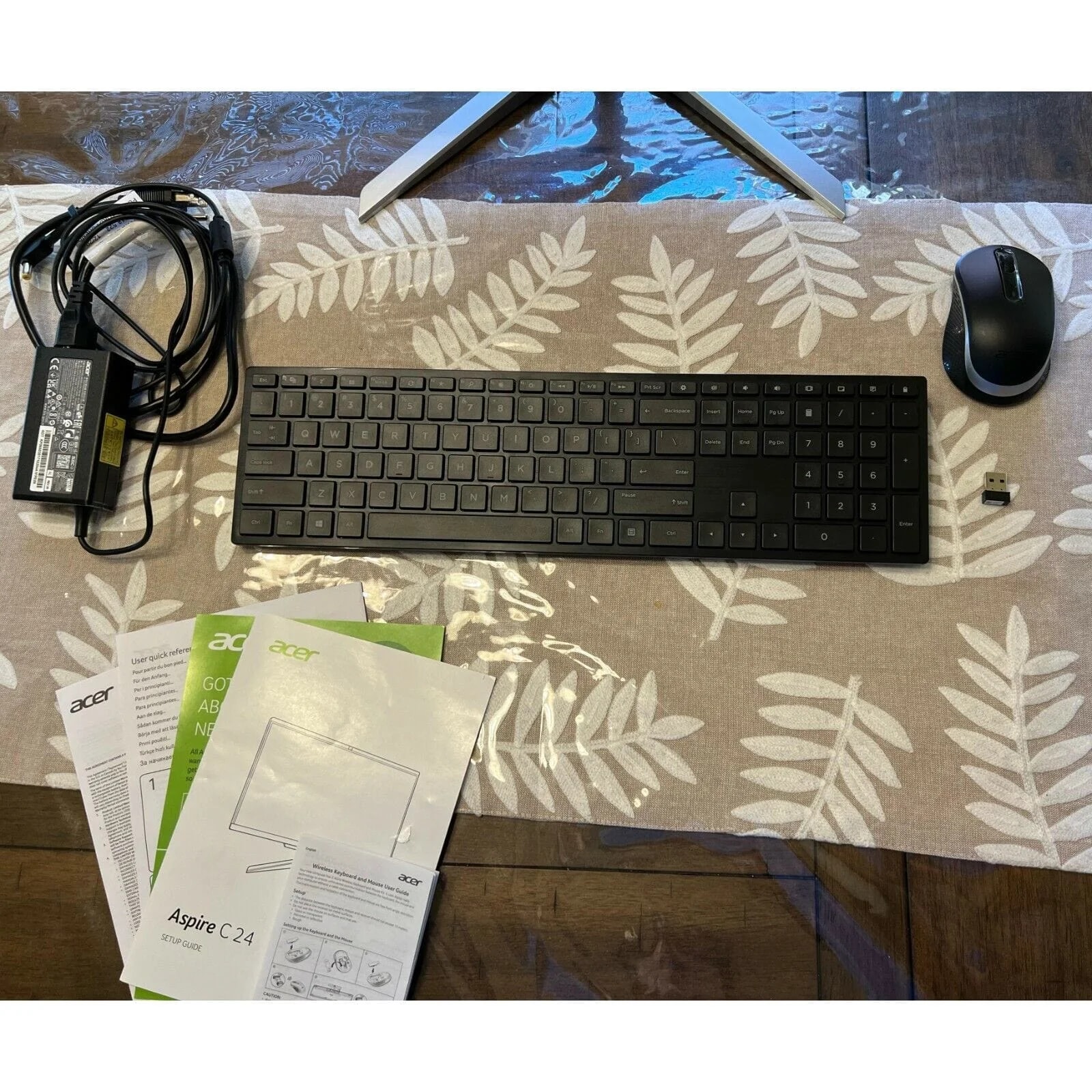 Acer Aspire C24-963-UA91 D19W1 AIO Desktop Intel Core i3 10th Gen 3