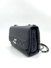 Chanel Classic Flap Accordion Chain Crossbody 4