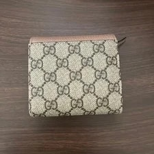 Gucci GG Marmont Wallet Logo 2
