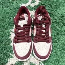 Nike SB Dunk Low QS Skate Like A Girl DX4589 600 2