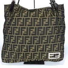 Fendi Mamma Baguette Bucket Auth 2