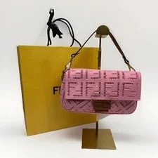 Fendi Baguette Ajour Embroidered Ciclamino Auth 3