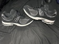New Balance 2002R / Lace-Up Low Top Athletic 2
